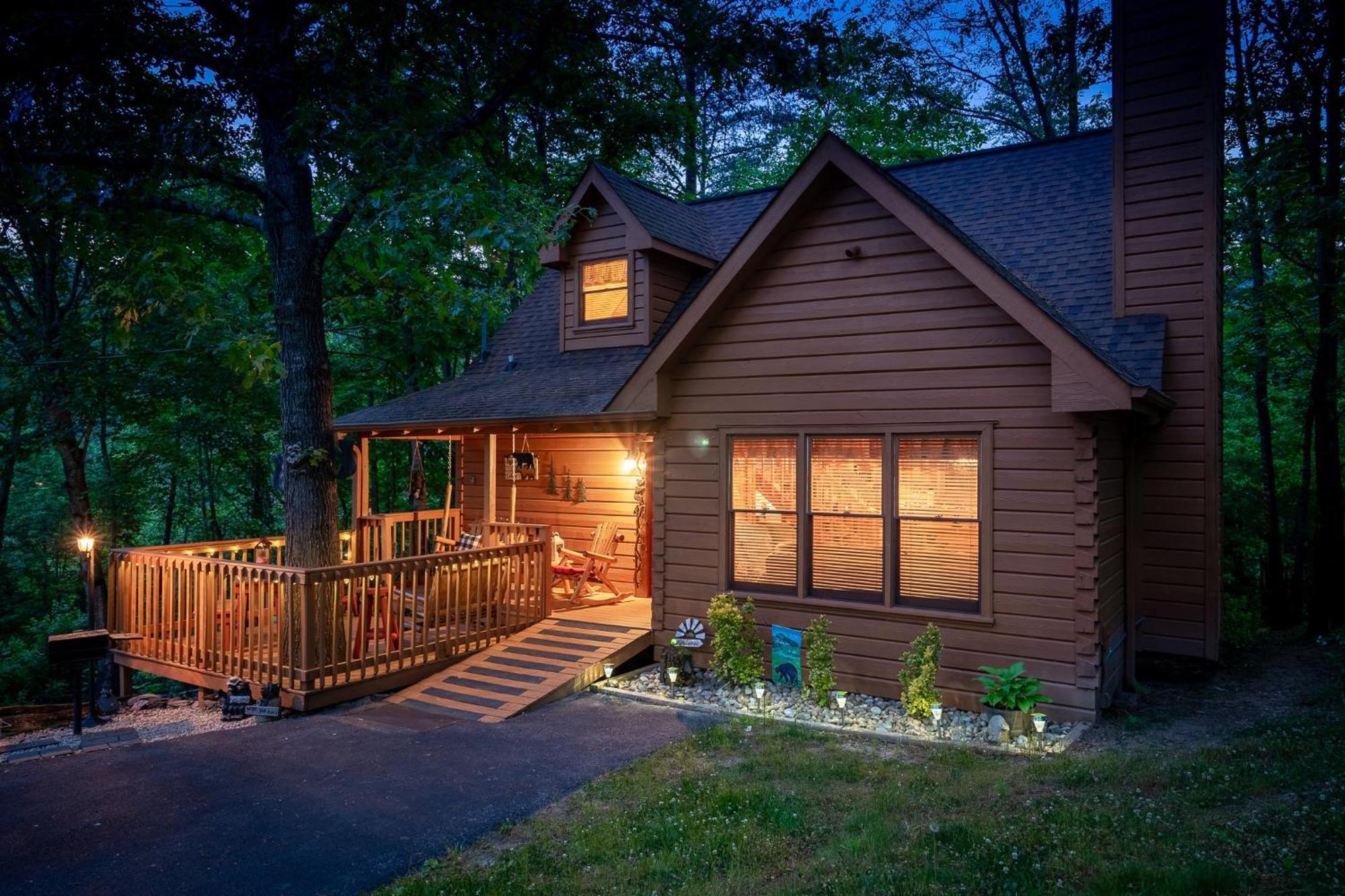 Cozy, Ada Accessible, Family Cabin With Hot Tub 세비어빌 외부 사진